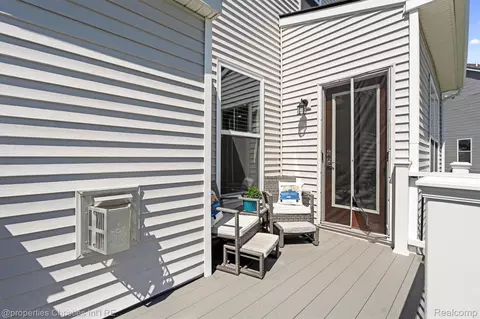 Exterior - 2721 Maize Loop, Saline, MI 48176 photo 6 of 8