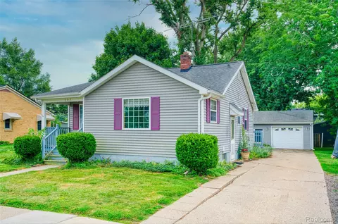 307 Power St, Fowlerville, MI 48836