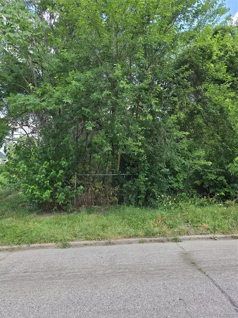 2534 Beals St, Detroit, MI 48214