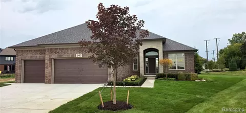54921 Palomino Dr, Shelby Township, MI 48316