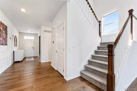 Entry Way - 2716 Maize Loop, Saline, MI 48176 photo 10 of 15