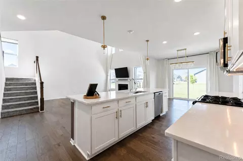 Entry Way - 2716 Maize Loop, Saline, MI 48176 photo 8 of 15