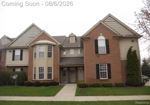 13673 Silver Birch Cir, Shelby Township, MI 48315