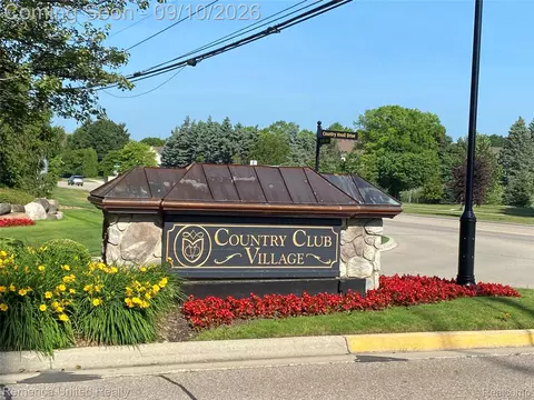 39676 Muirfield Ln, Northville, MI 48168