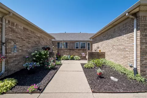Exterior - 50325 Pepper Tree Dr, Macomb, MI 48044 photo 5 of 14