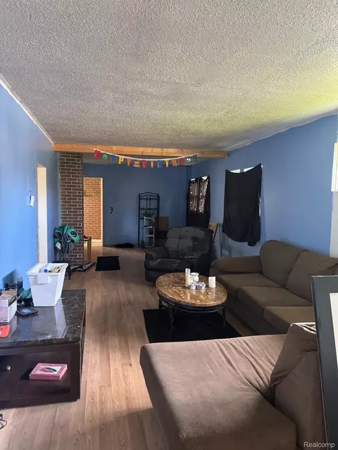 1610 Kent St, Flint, MI 48503