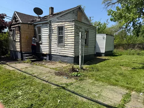 14846 Maddelein St, Detroit, MI 48205