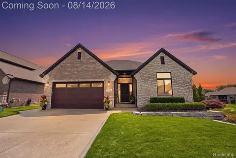 55294 Hanford Ct, Shelby Township, MI 48316