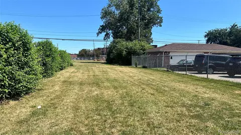 2828 Saint Aubin St, Detroit, MI 48207