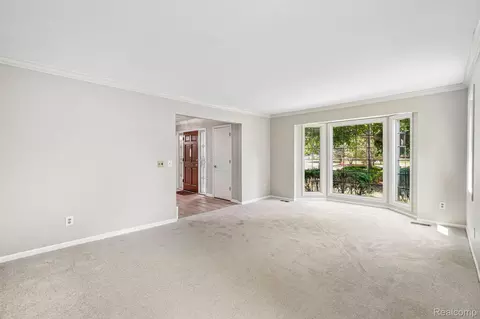 Living - 4523 Rivers Edge Dr, Troy, MI 48098 photo 6 of 8