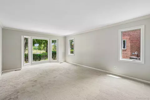 Living - 4523 Rivers Edge Dr, Troy, MI 48098 photo 5 of 8