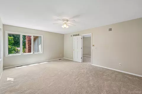 Bedroom - 4523 Rivers Edge Dr, Troy, MI 48098 photo 4 of 12