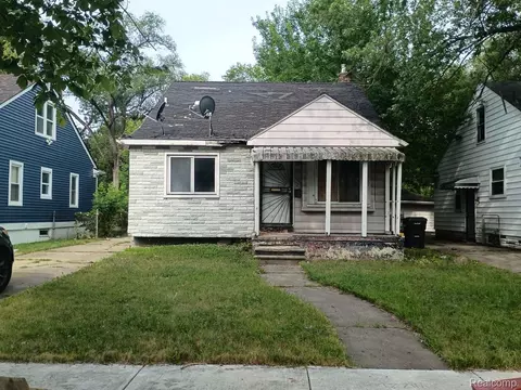 8467 Pierson St, Detroit, MI 48228