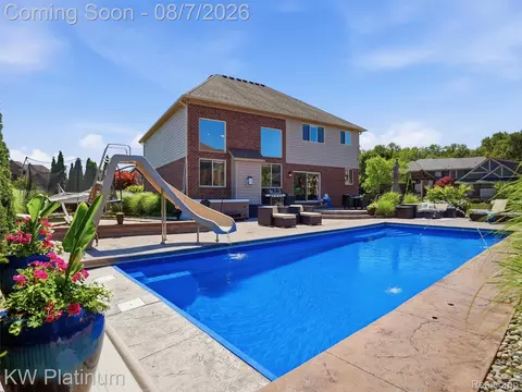 Exterior - 19275 Elkhound Dr, Macomb, MI 48044 photo 4 of 14
