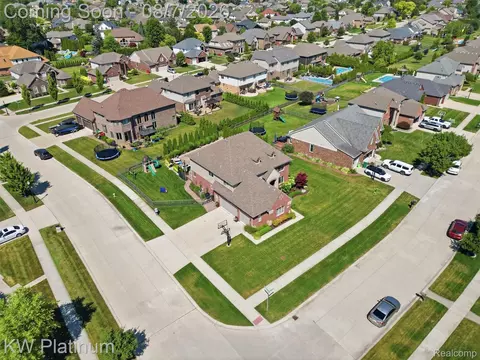 View/Area - 19275 Elkhound Dr, Macomb, MI 48044 photo 7 of 8