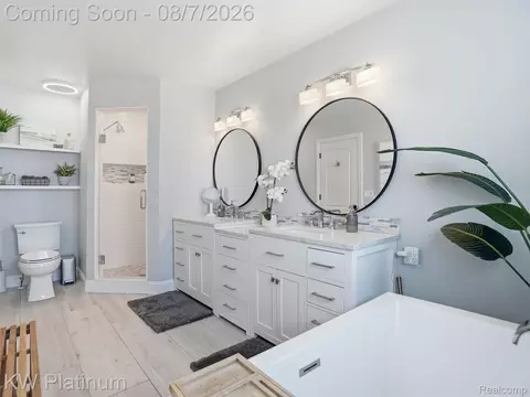 Bath - 19275 Elkhound Dr, Macomb, MI 48044 photo 3 of 6