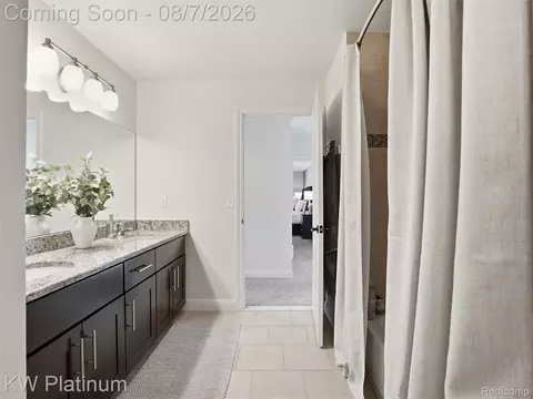 Bath - 19275 Elkhound Dr, Macomb, MI 48044 photo 4 of 6
