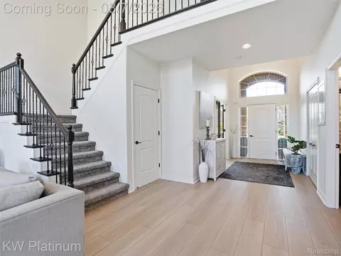 Entry Way - 19275 Elkhound Dr, Macomb, MI 48044 photo 3 of 5