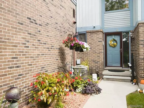 Exterior - 1715 River Rd, St. Clair, MI 48079 photo 1 of 4