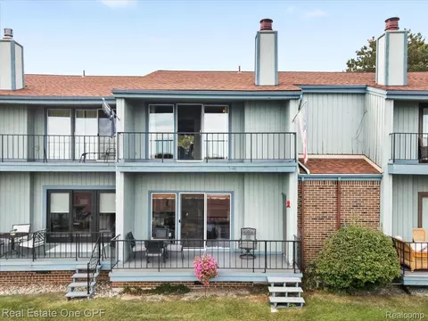 Exterior - 1715 River Rd, St. Clair, MI 48079 photo 3 of 4