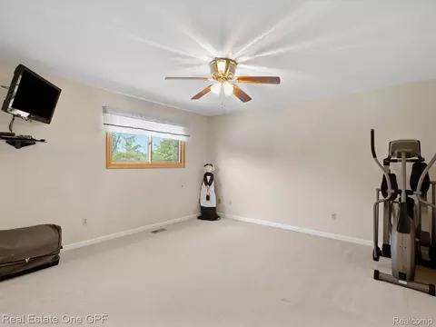 Bedroom - 1715 River Rd, St. Clair, MI 48079 photo 4 of 5