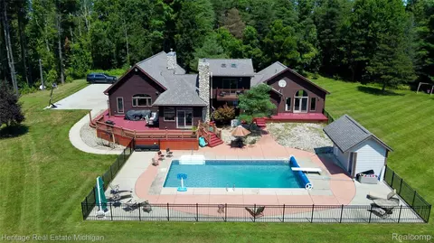 Exterior - 1888 Germany Rd, Williamstown, MI 48895 photo 8 of 10