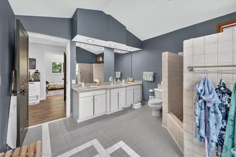 Bath - 1888 Germany Rd, Williamstown, MI 48895 photo 2 of 3