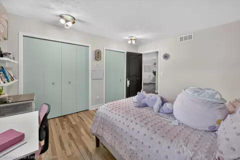 Bedroom - 1888 Germany Rd, Williamstown, MI 48895 photo 6 of 9