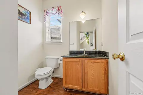 Bath - 49235 Yale Dr, Macomb, MI 48044 photo 1 of 4