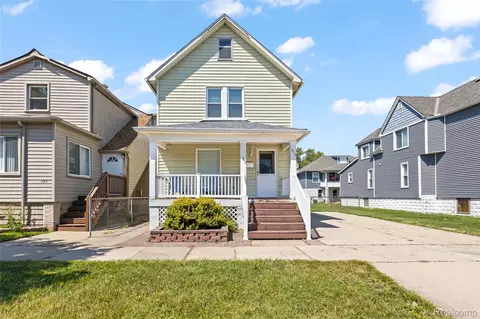 346 Sycamore St, Wyandotte, MI 48192