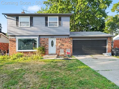 36528 Fairchild St, Westland, MI 48186