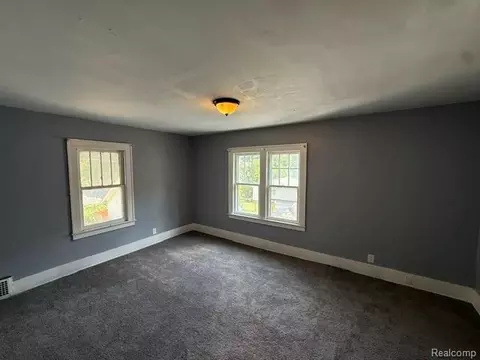 Bedroom - 917 E 8th St, Flint, MI 48503 photo 1 of 4