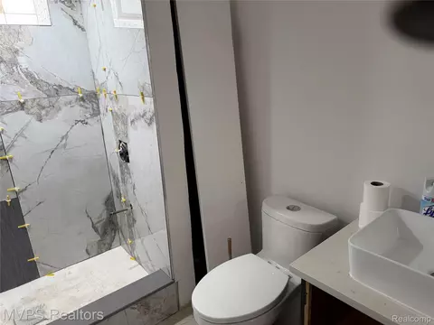 Bath - 7567 Timken Ave, Warren, MI 48091 photo 3 of 3