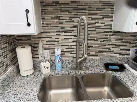 Kitchen - 7567 Timken Ave, Warren, MI 48091 photo 4 of 4