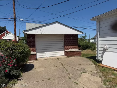 Exterior - 7567 Timken Ave, Warren, MI 48091 photo 5 of 5