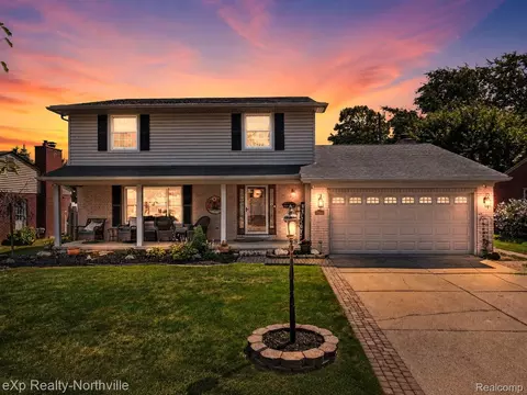 32665 Scone St, Livonia, MI 48154