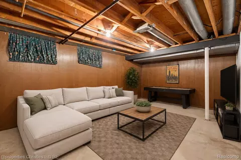 Other - 3560 Beach Rd, Troy, MI 48084 photo 2 of 6