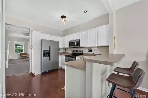 Kitchen - 1602 Pinecroft Ln, Howell, MI 48855 photo 2 of 2