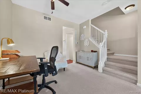 Entry Way - 1602 Pinecroft Ln, Howell, MI 48855 photo 2 of 3