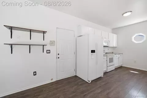 Other - 22825 Teppert Ave, Eastpointe, MI 48021 photo 3 of 10