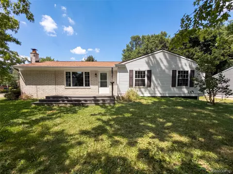 3211 24 Mile Rd, Shelby Township, MI 48316