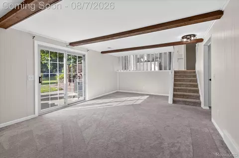 Living - 12232 Dentonview Dr, Tyrone, MI 48430 photo 3 of 4