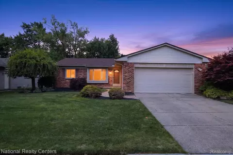 14081 Riga St, Livonia, MI 48154
