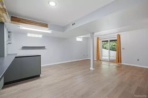 Other - 968 Parallel St, Fenton, MI 48430 photo 3 of 8