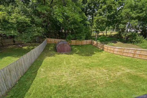 Other - 968 Parallel St, Fenton, MI 48430 photo 8 of 8