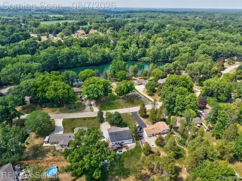 View/Area - 4484 Cedardale Ln, Flushing, MI 48433 photo 4 of 4