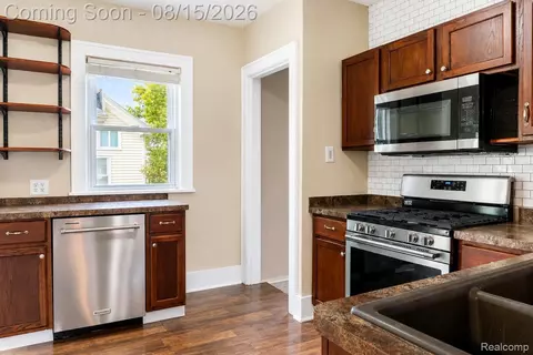 Kitchen - 113 Wilson St, Dewitt, MI 48820 photo 2 of 2