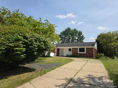18251 Santa Ann Ave, Lathrup Village, MI 48076