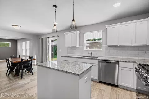 Kitchen - 7342 River Rock Dr, Davison, MI 48423 photo 3 of 3