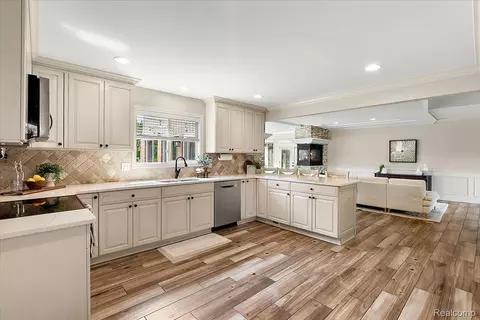 Kitchen - 62650 Mound Rd, Washington, MI 48094 photo 3 of 6